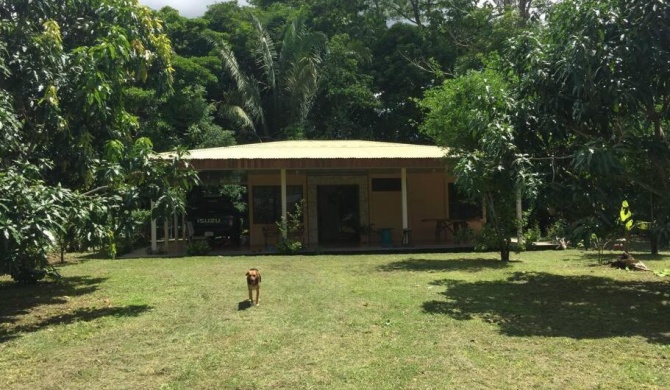 Casa cerca de Jaco rodeado de naturaleza