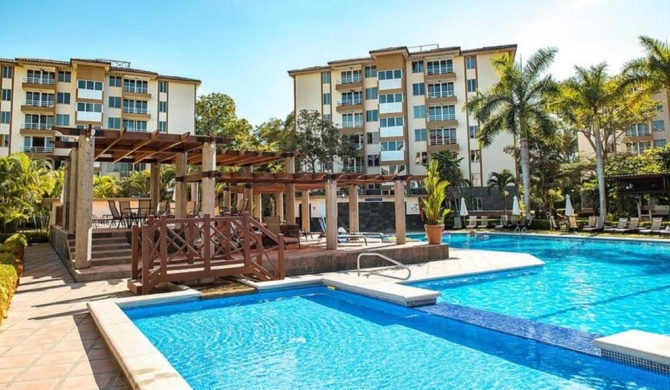 3 BR Condo, Playa y Surf, especial para familias