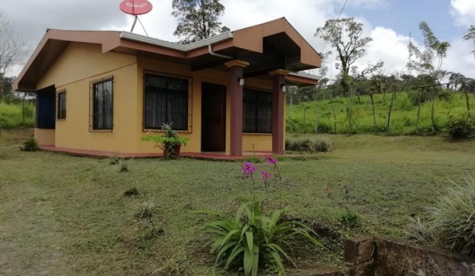 Las Pavitas Cottages "Red Frog"