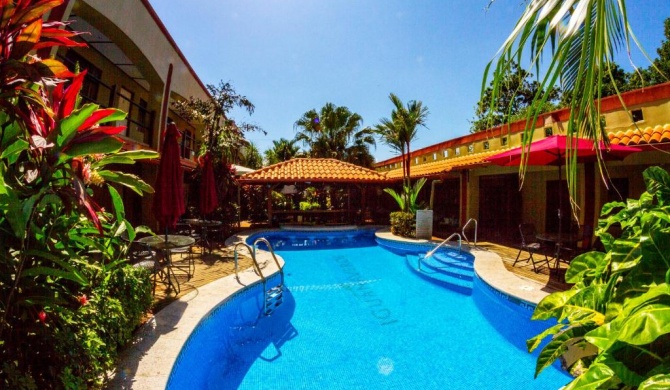 Hotel Iguana Verde