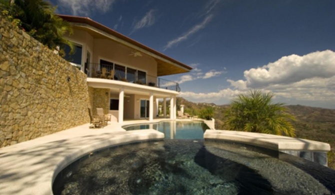 Casa thu Luxury Home