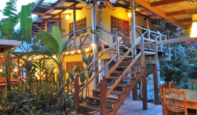 Hotel Pura Vida