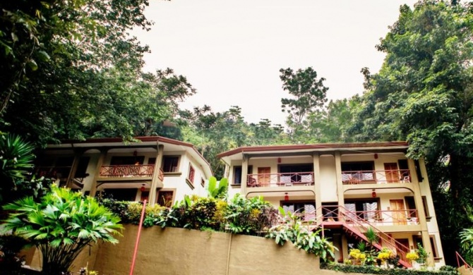 Eco-Condo Serviced Apartments in Quepos w Pool Wildlife Visits