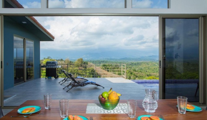 Secret Mountain Top 3BR Casa Colibr with Jungle Views Private Pool BBQ