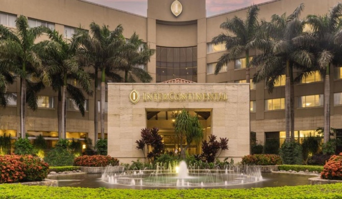 Real InterContinental at Multiplaza Mall, an IHG Hotel