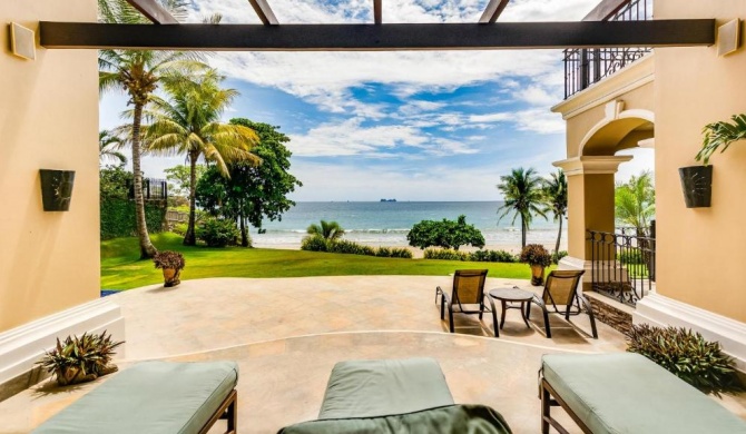 Luxury Beachfront Mansion, Incomparable Setting, Full-Time Maid